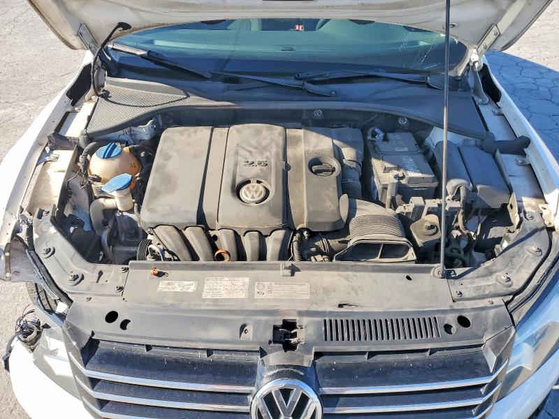 2013 Volkswagen Passat მანქანა იყიდება აუქციონზე, vin: 1VWAP7A32DC093977, აუქციონის ნომერი: 51906686