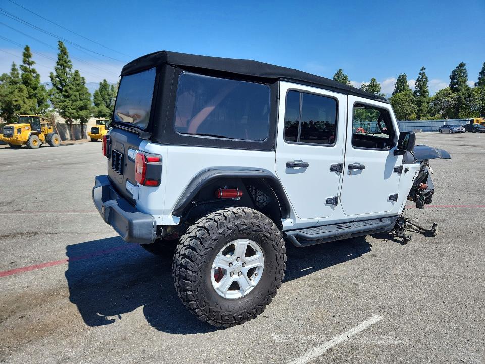 50649396 :رقم المزاد ، 1C4HJXDG4JW252168 vin ، 2018 Jeep Wrangler Unlimited مزاد بيع
