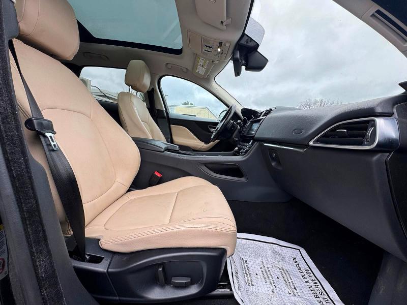 51065306 :رقم المزاد ، SADCJ2GX3JA235968 vin ، 2018 Jaguar F-pace مزاد بيع