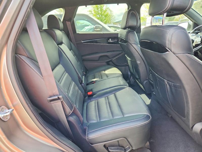 48545356 :رقم المزاد ، 5XYPKDA52GG028400 vin ، 2016 Kia Sorento مزاد بيع