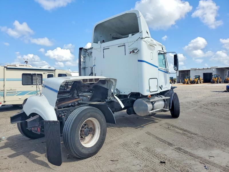 Продажа на аукционе авто 2013 Freightliner Columbia, vin: 3ALXFAA8XDDBX6825, номер лота: 47738876
