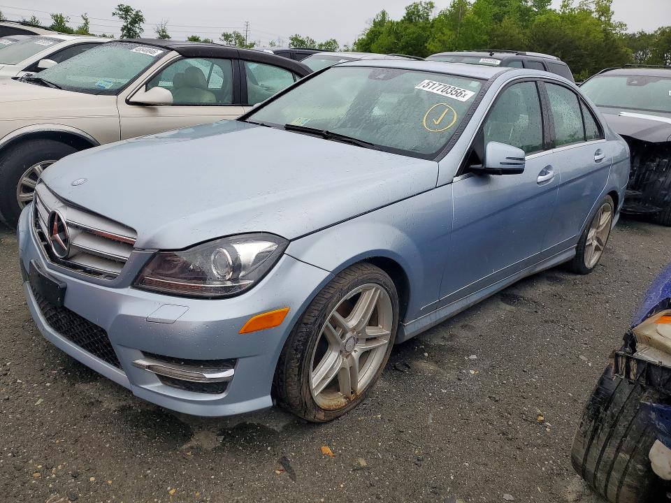Продажа на аукционе авто 2013 Mercedes-benz C, vin: WDDGF4HB9DA781391, номер лота: 51770356