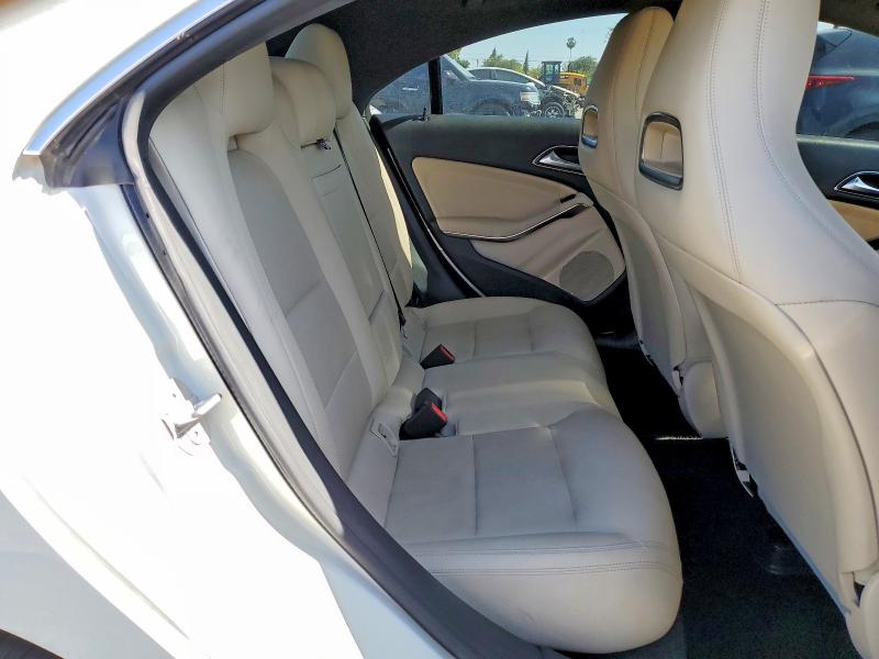 Продажа на аукционе авто 2018 Mercedes-benz Cla, vin: WDDSJ4EB4JN619637, номер лота: 50942166
