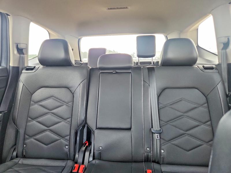Продажа на аукционе авто 2024 Volkswagen Atlas, vin: 1V2WR2CA6RC590117, номер лота: 48334186