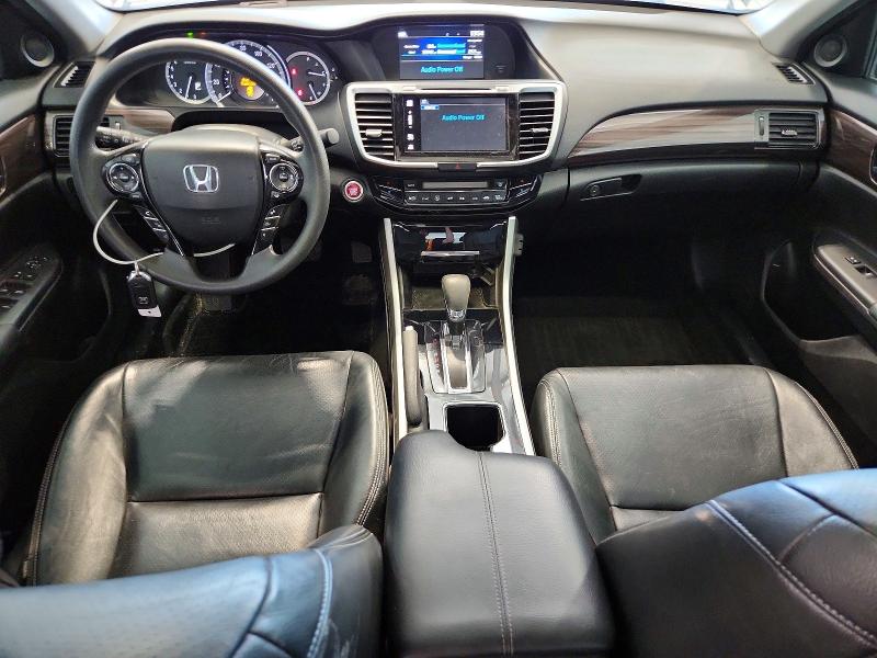 Продажа на аукционе авто 2017 Honda Accord, vin: 1HGCR2F01HA129913, номер лота: 49784156