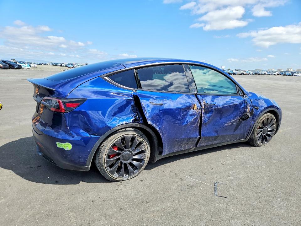 2022 Tesla Model Y მანქანა იყიდება აუქციონზე, vin: 7SAYGDEFXNF437700, აუქციონის ნომერი: 49805566
