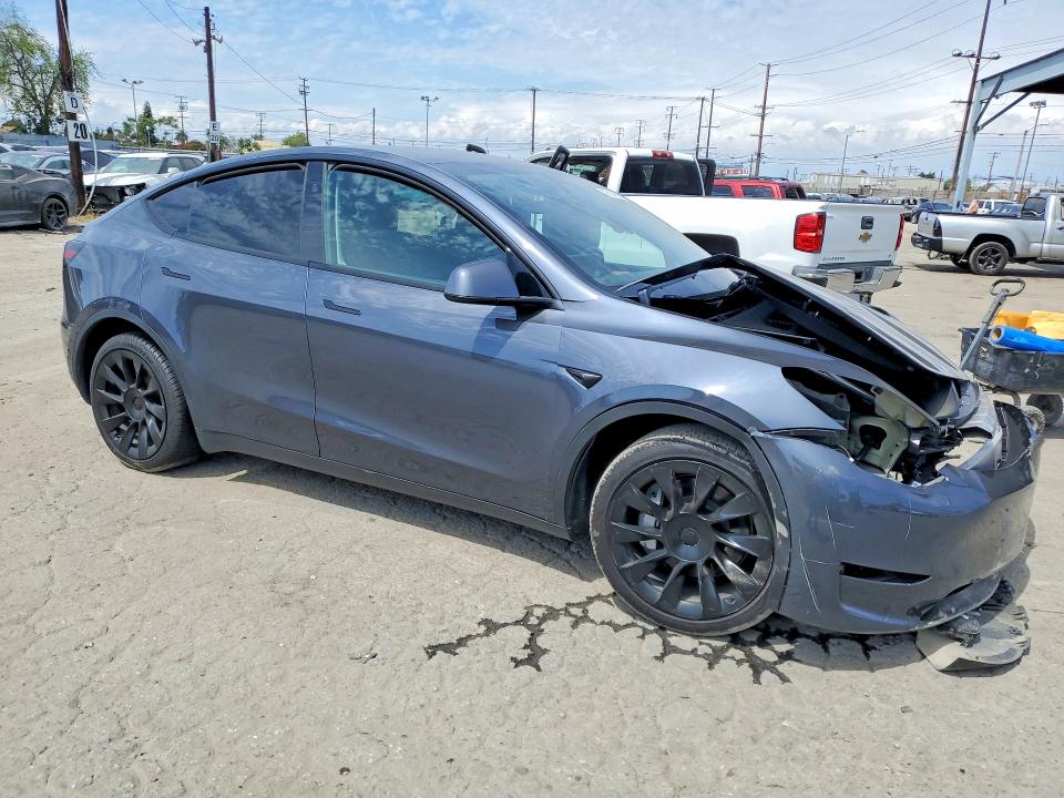 2024 Tesla Model Y მანქანა იყიდება აუქციონზე, vin: 7SAYGDEE0RA217220, აუქციონის ნომერი: 49594696