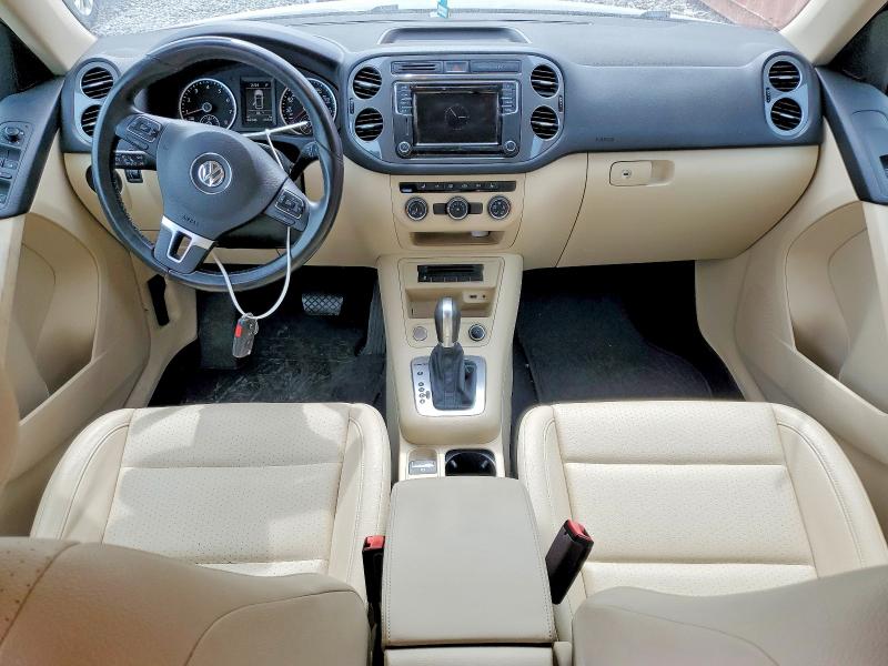 50598266 :رقم المزاد ، WVGBV7AX3HK025405 vin ، 2017 Volkswagen Tiguan مزاد بيع