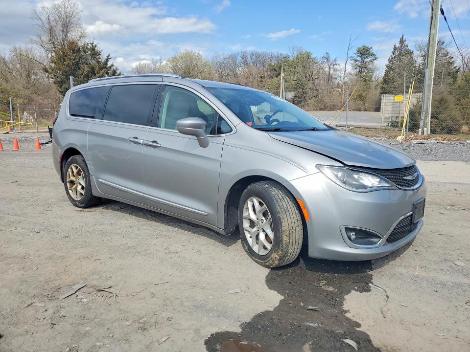 Продажа на аукционе авто 2017 Chrysler Pacifica, vin: 2C4RC1EGXHR585181, номер лота: 48112216