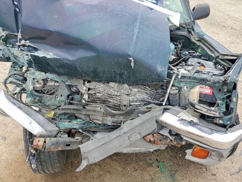 51787926 :رقم المزاد ، 4TASN92N5YZ653854 vin ، 2000 Toyota Tacoma مزاد بيع