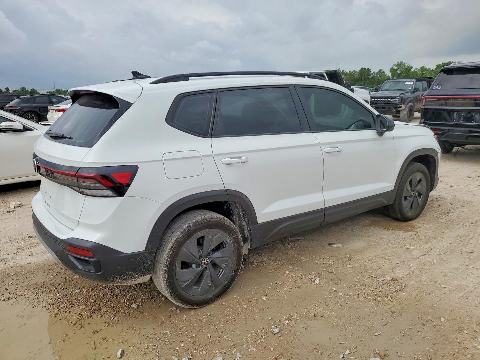 51316336 :رقم المزاد ، 3VV5C7B25SM010318 vin ، 2025 Volkswagen Taos مزاد بيع