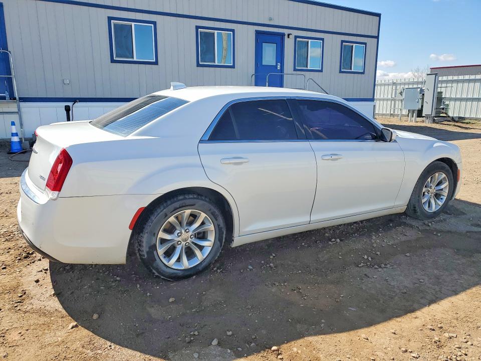 2016 Chrysler 300 მანქანა იყიდება აუქციონზე, vin: 2C3CCAAGXGH233934, აუქციონის ნომერი: 51285026