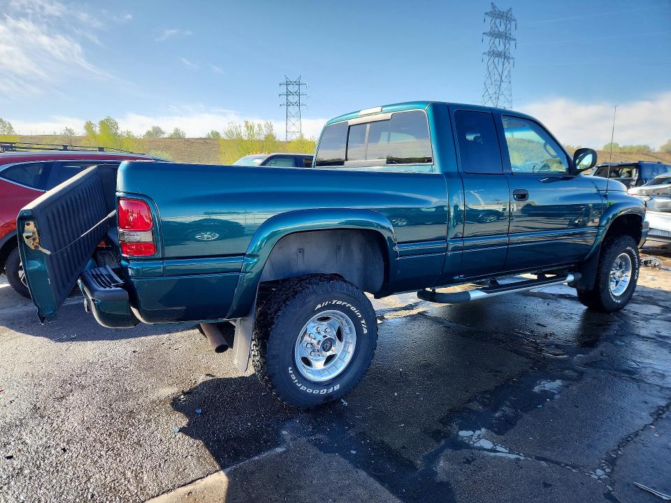 Aukcja sprzedaży 1998 Dodge Ram 2500, vin: 1B7KF23W5WJ221017, numer aukcji: 51643606