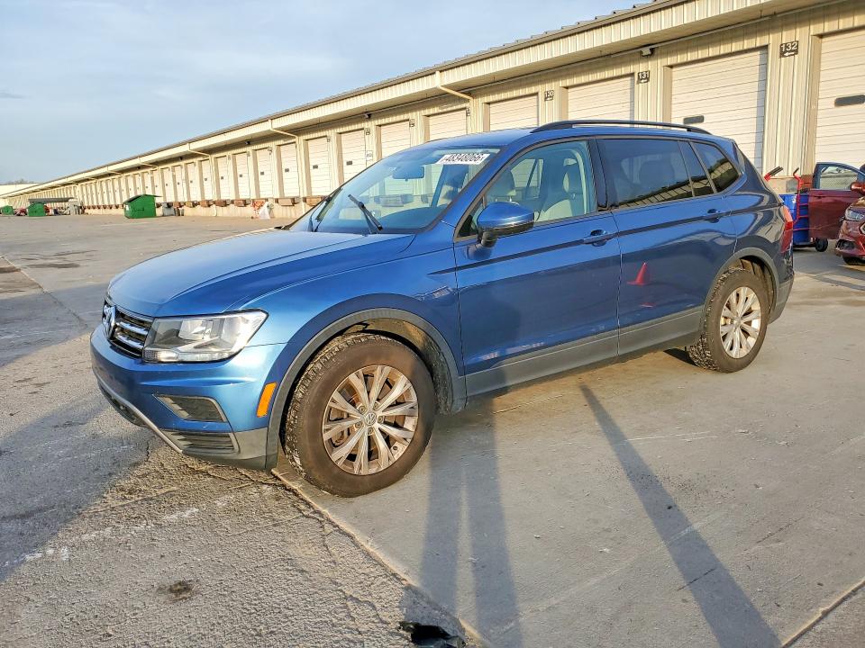 48348066 :رقم المزاد ، 3VV1B7AX8JM120535 vin ، 2018 Volkswagen Tiguan مزاد بيع