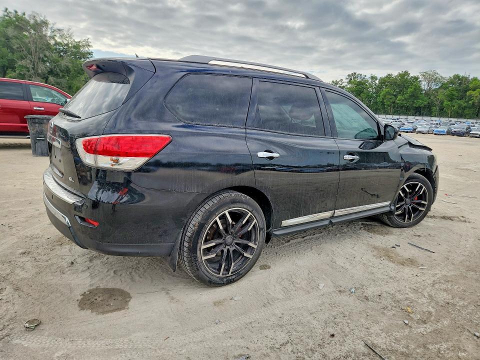 2015 Nissan Pathfinder მანქანა იყიდება აუქციონზე, vin: 5N1AR2MN2FC713996, აუქციონის ნომერი: 79566305