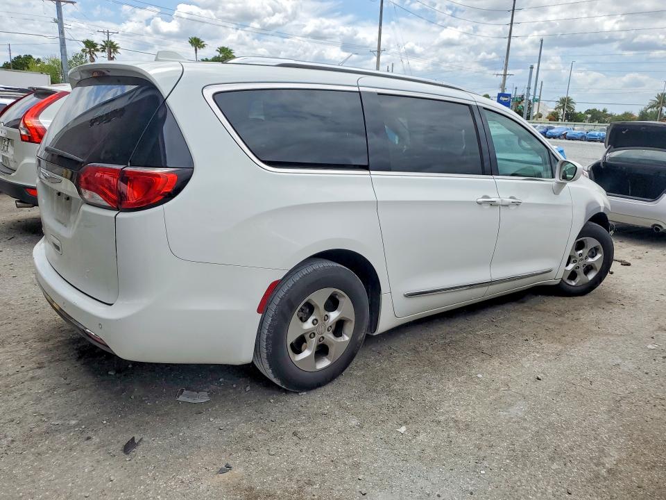 Продаж на аукціоні авто 2017 Chrysler Pacifica, vin: 2C4RC1EG3HR684196, номер лоту: 49960706