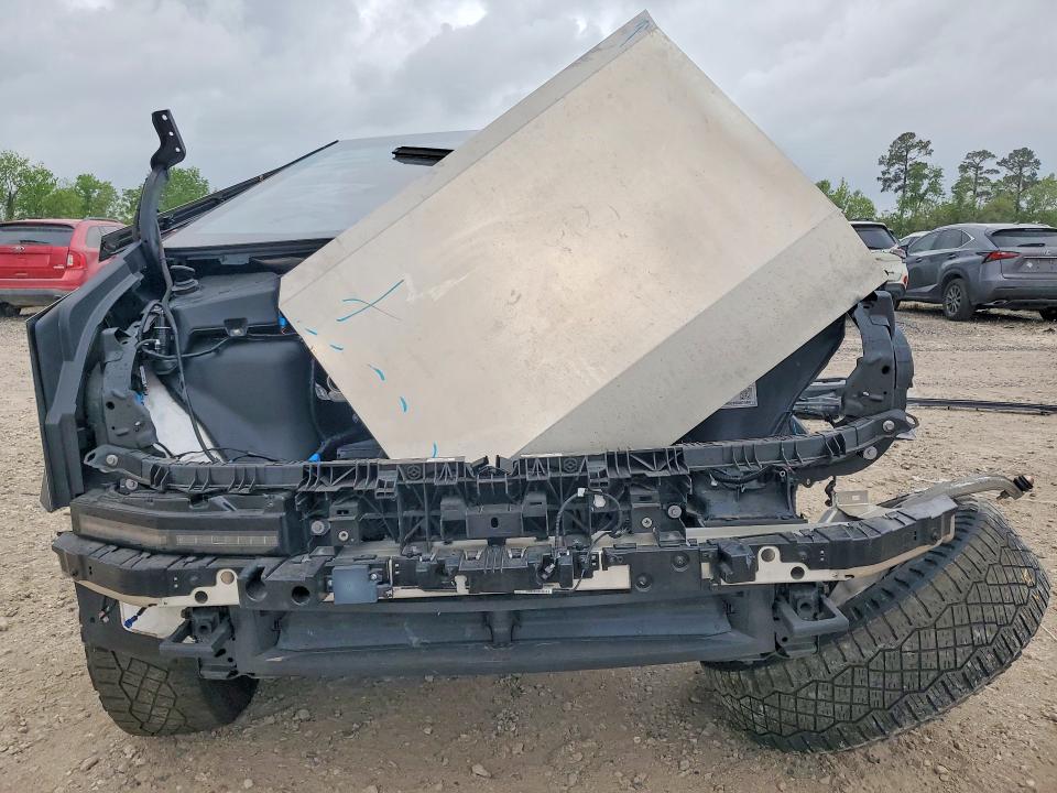 48627916 :رقم المزاد ، 7G2CEHED8RA025861 vin ، 2024 Tesla Cybertruck مزاد بيع