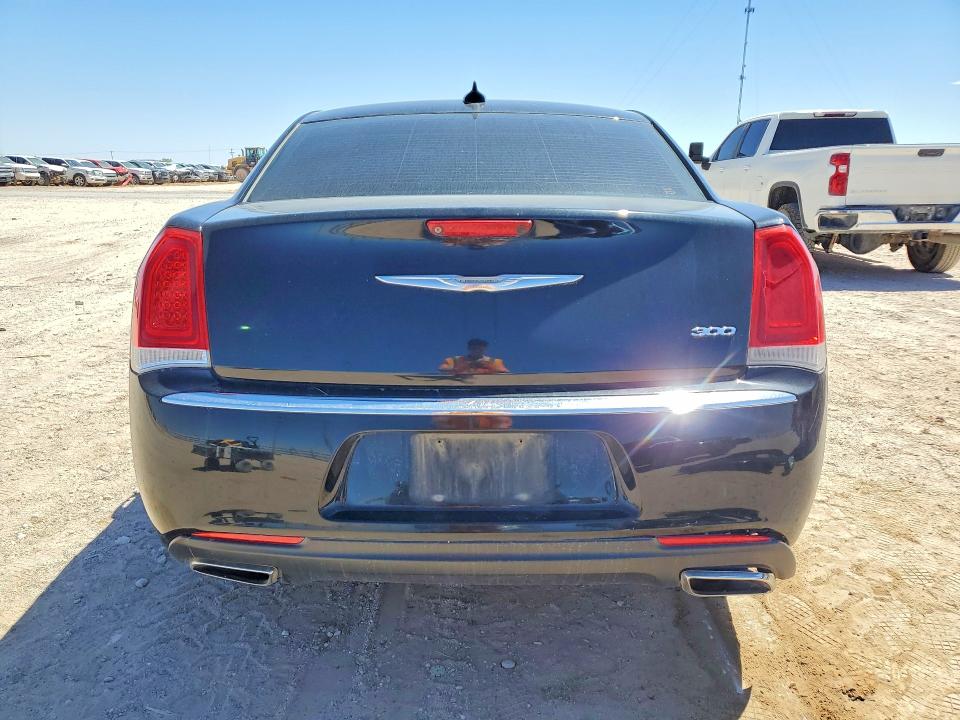 Продажа на аукционе авто 2018 Chrysler 300, vin: 2C3CCAEG2JH167980, номер лота: 50935796