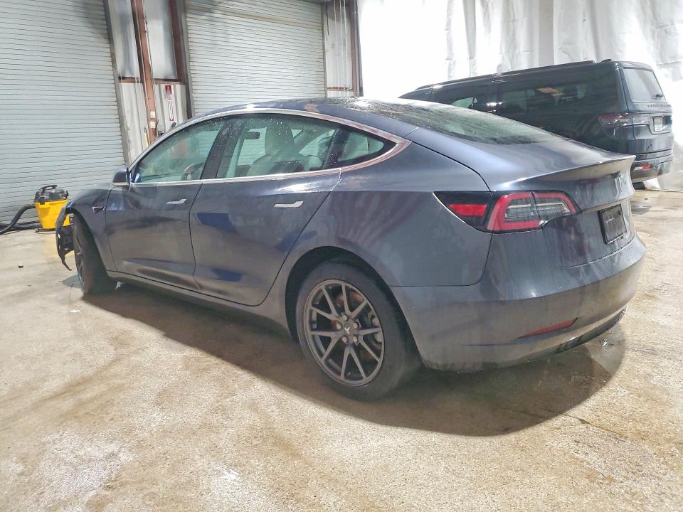 Продажа на аукционе авто 2019 Tesla Model 3, vin: 5YJ3E1EA0KF431528, номер лота: 79981925