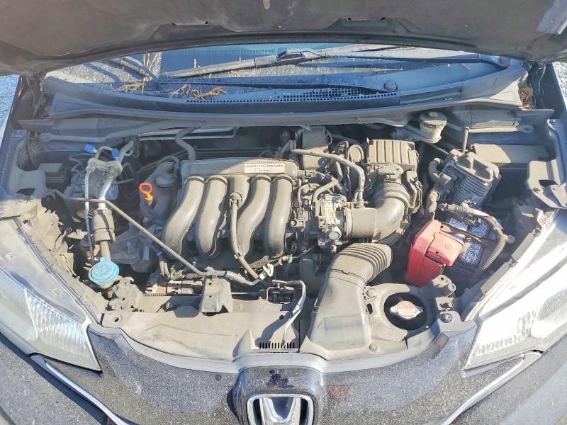 48584816 :رقم المزاد ، 3HGGK5H87FM700153 vin ، 2015 Honda Fit مزاد بيع