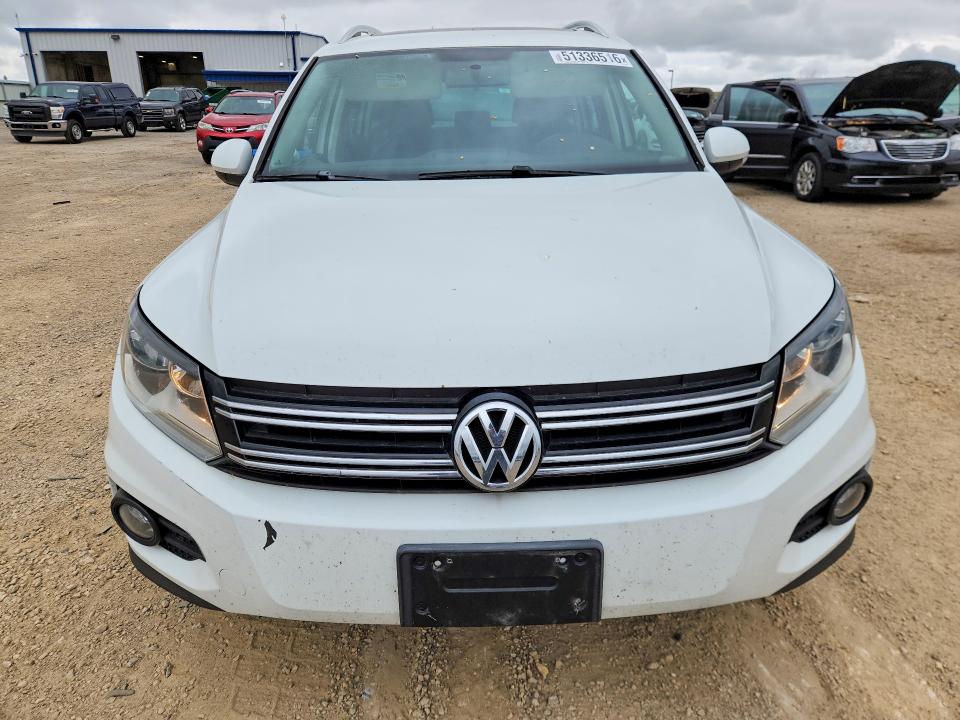 51336516 :رقم المزاد ، WVGBV7AX9FW579635 vin ، 2015 Volkswagen Tiguan مزاد بيع