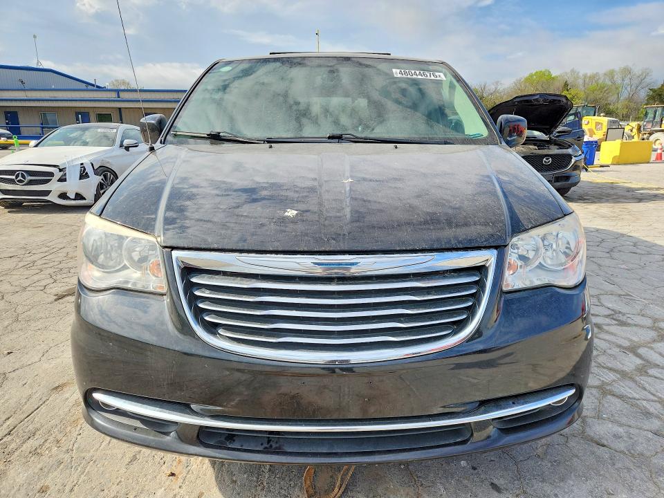 48044676 :رقم المزاد ، 2C4RC1BG6FR589097 vin ، 2015 Chrysler Town & Country مزاد بيع