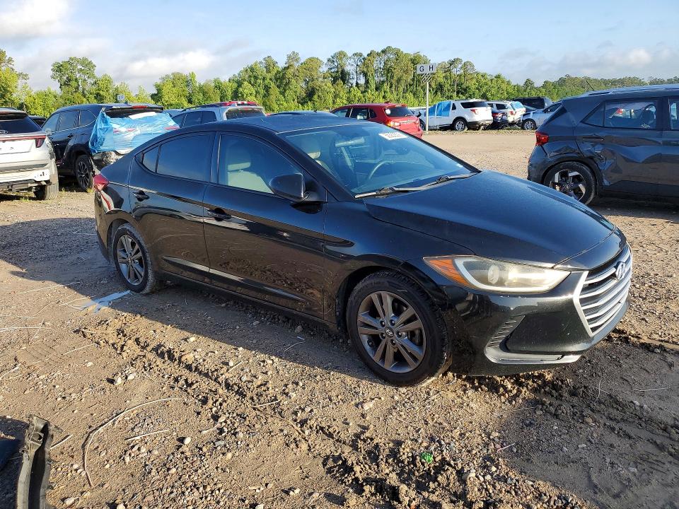2017 Hyundai Elantra მანქანა იყიდება აუქციონზე, vin: 5NPD84LF4HH053803, აუქციონის ნომერი: 52184606
