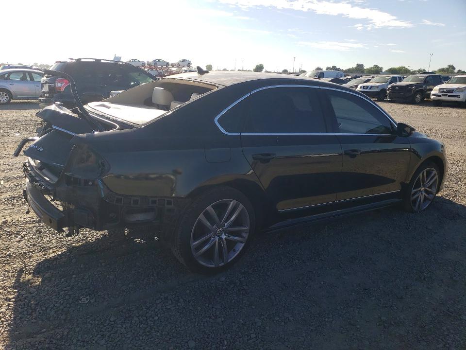 2017 Volkswagen Passat მანქანა იყიდება აუქციონზე, vin: 1VWDT7A36HC006130, აუქციონის ნომერი: 48570996