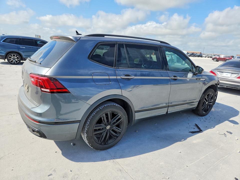 49475766 :رقم المزاد ، 3VVCB7AX0NM052116 vin ، 2022 Volkswagen Tiguan مزاد بيع