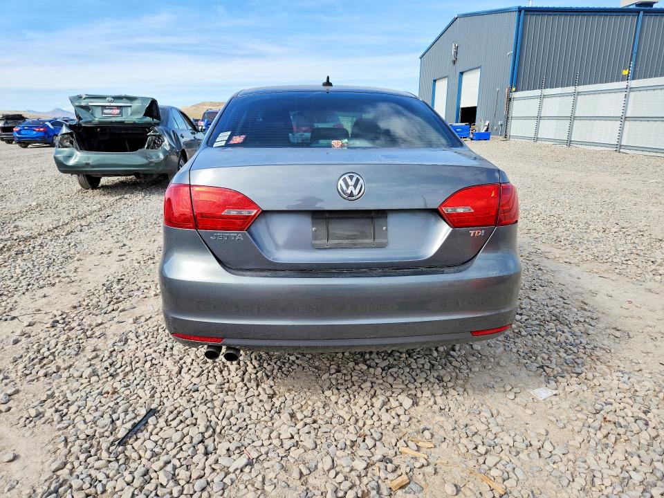 2012 Volkswagen Jetta მანქანა იყიდება აუქციონზე, vin: 3VWLL7AJ4CM404003, აუქციონის ნომერი: 48992926