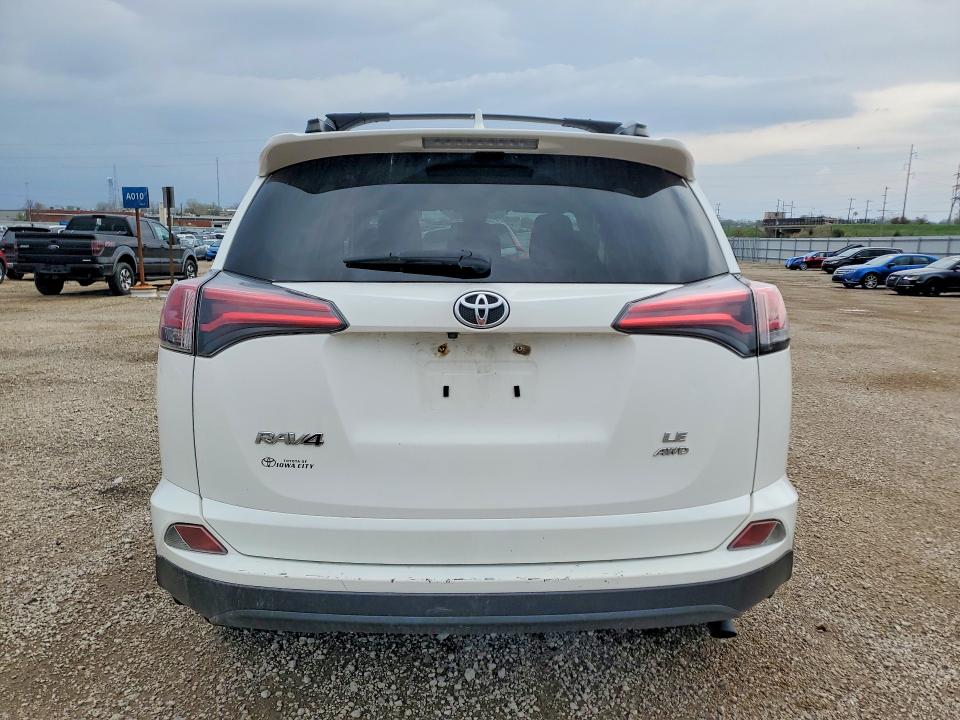 50417596 :رقم المزاد ، JTMBFREV2JJ226780 vin ، 2018 Toyota Rav4 مزاد بيع