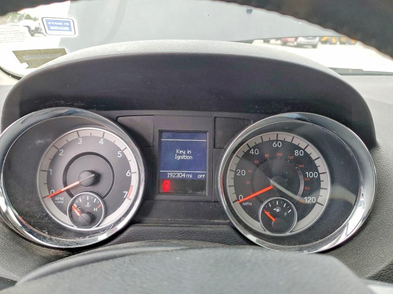 49548596 :رقم المزاد ، 2D4RN5DG8BR720977 vin ، 2011 Dodge Grand Caravan مزاد بيع