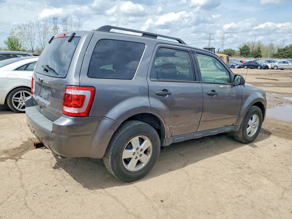 50657616 :رقم المزاد ، 1FMCU0D75AKC44608 vin ، 2010 Ford Escape مزاد بيع