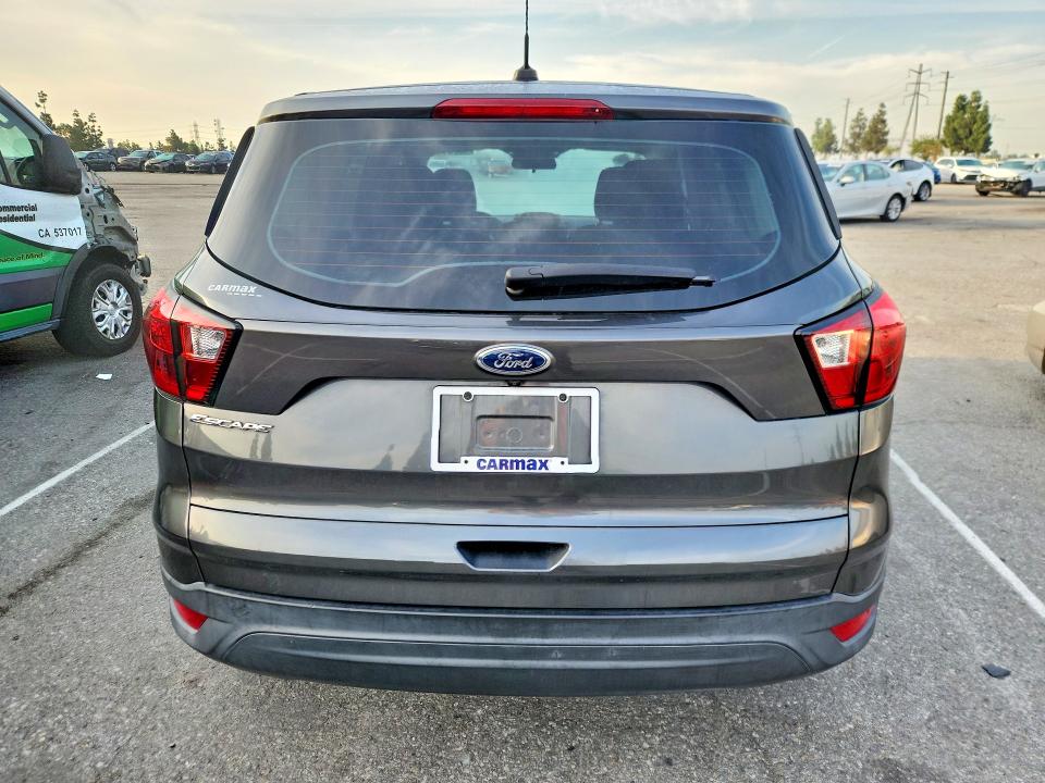 Продаж на аукціоні авто 2019 Ford Escape, vin: 1FMCU0F76KUB62504, номер лоту: 48528156