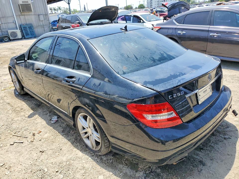 2014 Mercedes-benz C მანქანა იყიდება აუქციონზე, vin: WDDGF4HB3EG249441, აუქციონის ნომერი: 51883936