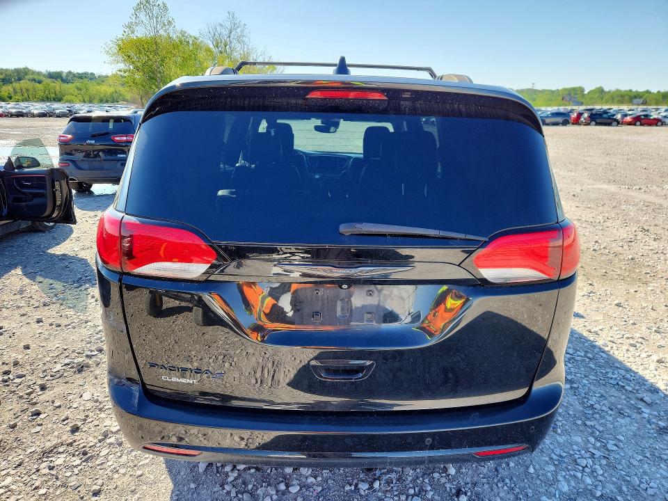 2018 Chrysler Pacifica მანქანა იყიდება აუქციონზე, vin: 2C4RC1EG6JR322076, აუქციონის ნომერი: 50644296