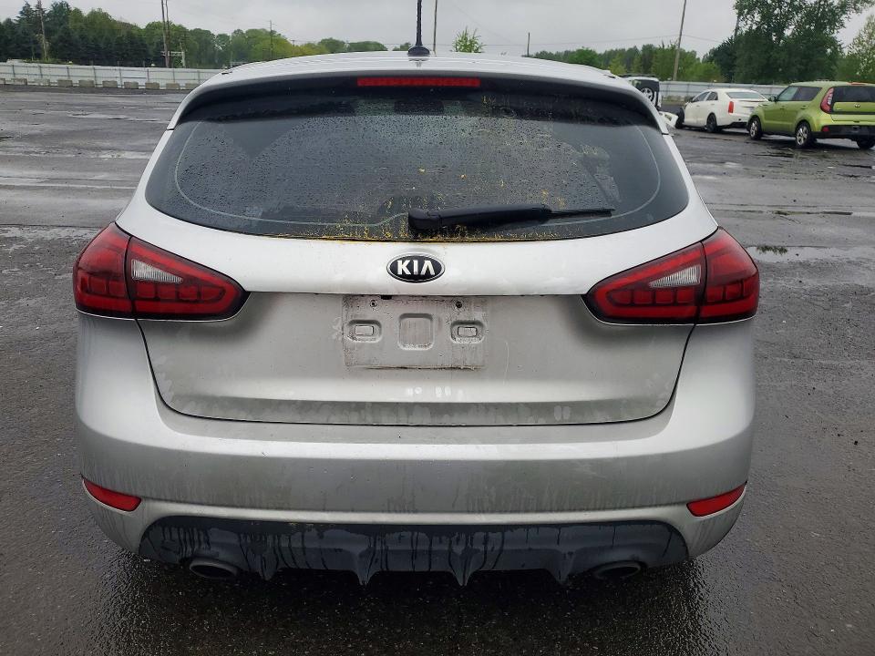 2015 Kia Forte მანქანა იყიდება აუქციონზე, vin: KNAFZ5A36F5285902, აუქციონის ნომერი: 49773756