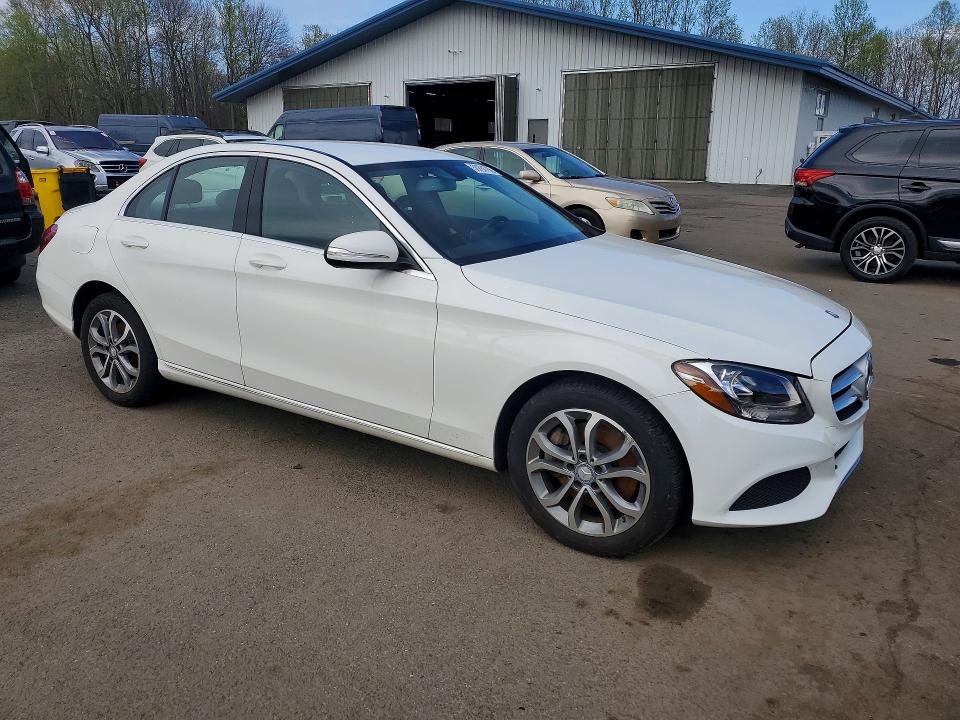 50284766 :رقم المزاد ، 55SWF4KB8FU040916 vin ، 2015 Mercedes-benz C مزاد بيع