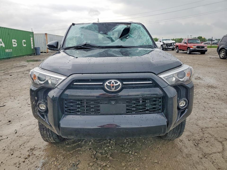 51723546 :رقم المزاد ، JTENU5JRXP6111890 vin ، 2023 Toyota 4runner مزاد بيع