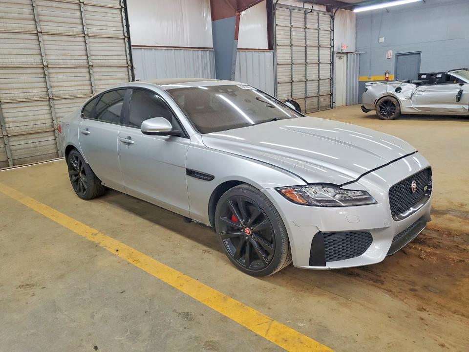 48415936 :رقم المزاد ، SAJBG4FV9JCY67218 vin ، 2018 Jaguar Xf مزاد بيع