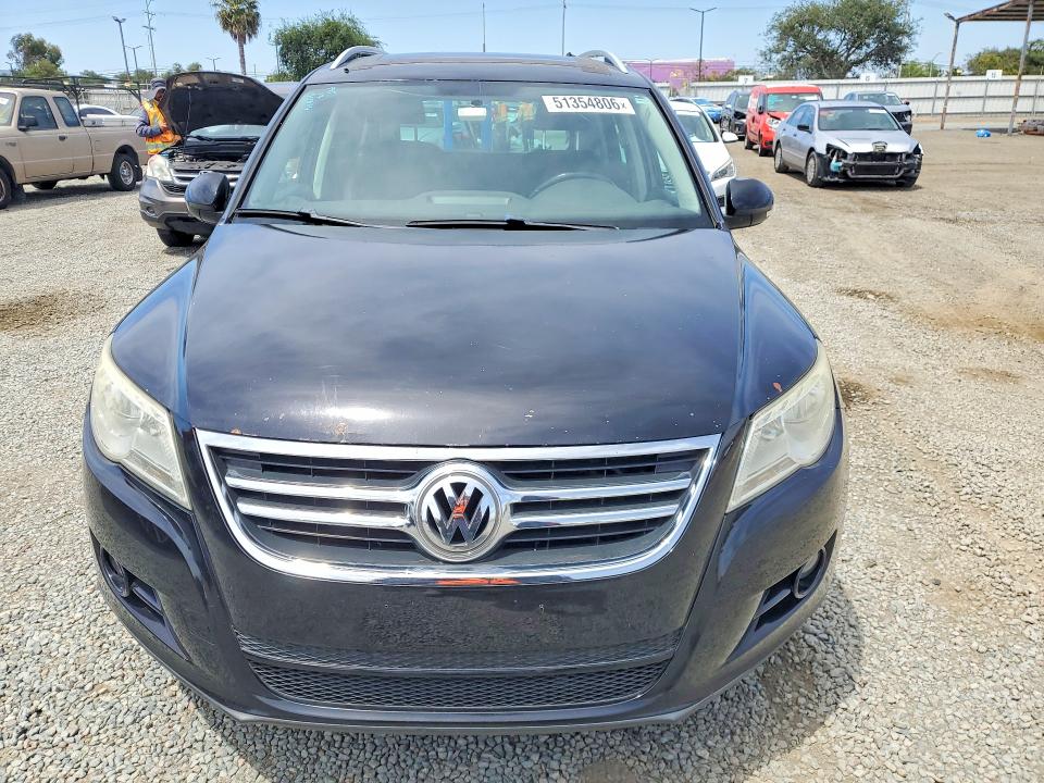 51354806 :رقم المزاد ، WVGAV7AX1BW549969 vin ، 2011 Volkswagen Tiguan مزاد بيع