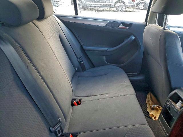 Продажа на аукционе авто 2015 Volkswagen Jetta, vin: 3VWD07AJ4FM341597, номер лота: 52073376
