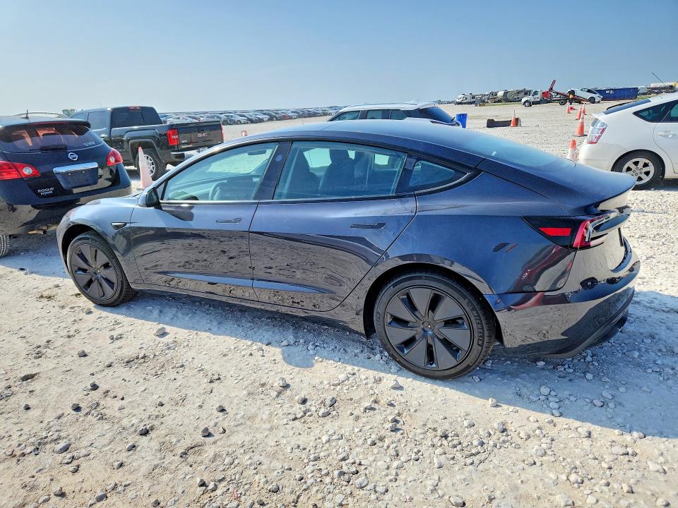 2026 Tesla Model 3 მანქანა იყიდება აუქციონზე, vin: 5YJ3E1EAXTF155621, აუქციონის ნომერი: 51366506
