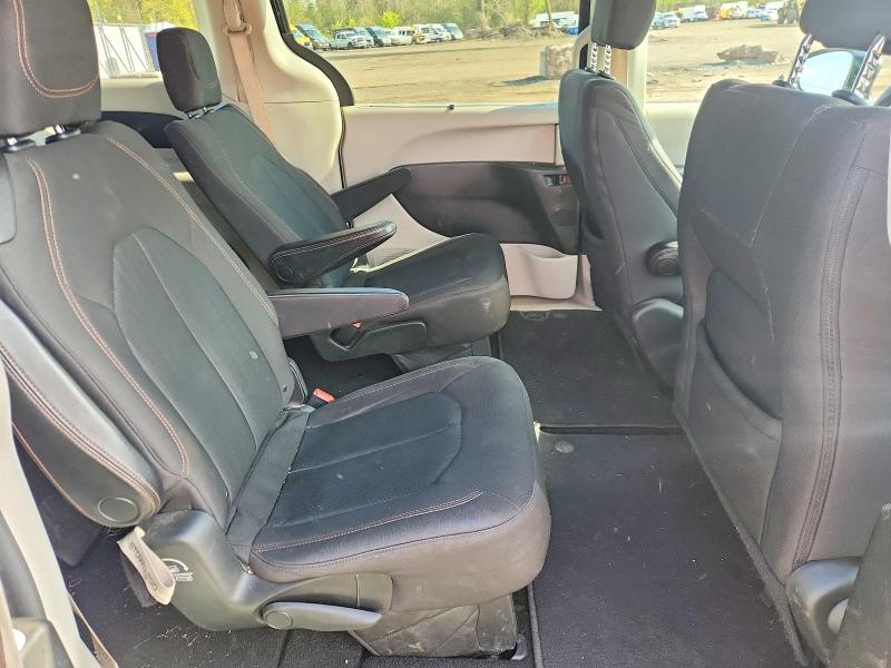 2018 Chrysler Pacifica მანქანა იყიდება აუქციონზე, vin: 2C4RC1FG1JR172022, აუქციონის ნომერი: 50852206