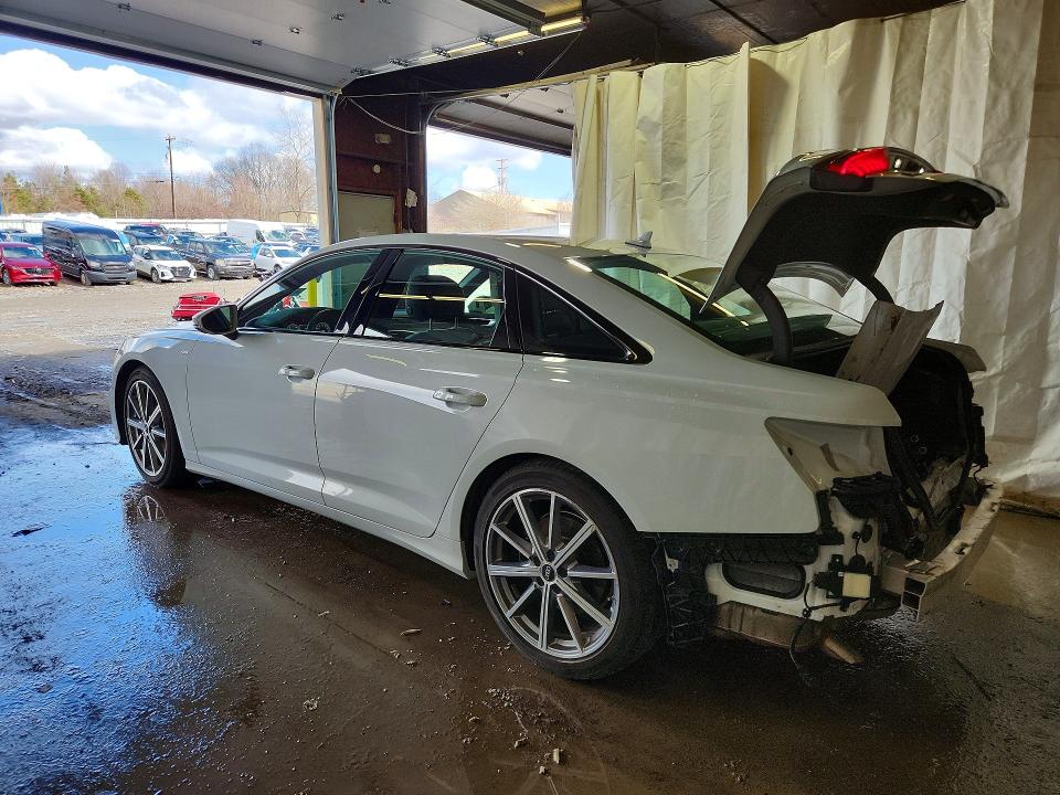 47930396 :رقم المزاد ، WAUK3BF23RN047122 vin ، 2024 Audi A6 مزاد بيع