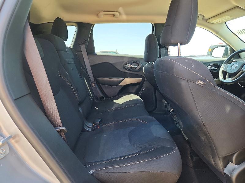 Продажа на аукционе авто 2017 Jeep Cherokee, vin: 1C4PJLCBXHW573040, номер лота: 49992706