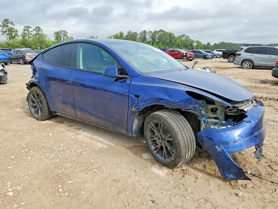 Продажа на аукционе авто 2024 Tesla Model Y, vin: 7SAYGDED5RA333939, номер лота: 47155046
