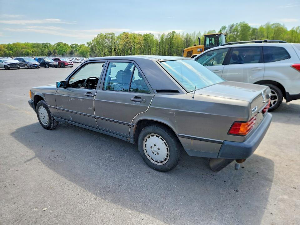 1985 Mercedes-benz 190 მანქანა იყიდება აუქციონზე, vin: WDBDA24C7FF065298, აუქციონის ნომერი: 51407986