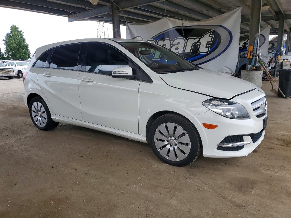 49573396 :رقم المزاد ، WDDVP9AB7HJ013278 vin ، 2017 Mercedes-benz B مزاد بيع