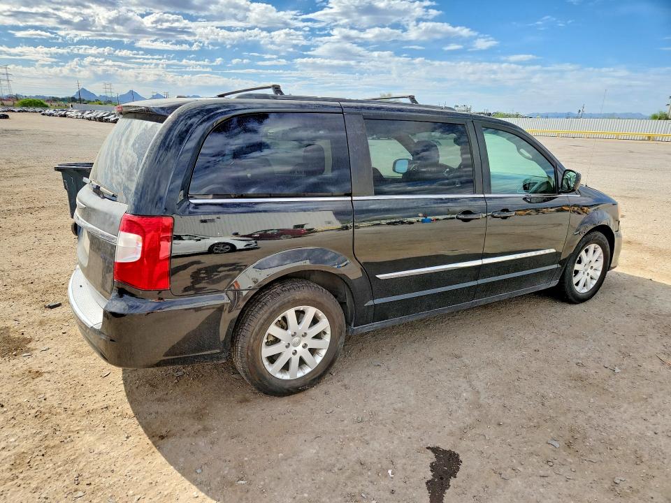 49167866 :رقم المزاد ، 2C4RC1BG0GR252877 vin ، 2016 Chrysler Town & Country مزاد بيع